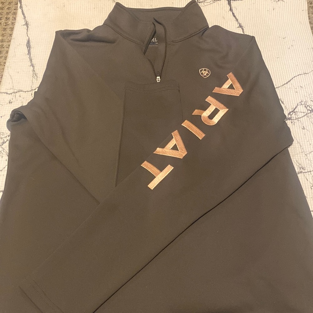 Ariat quarter zip